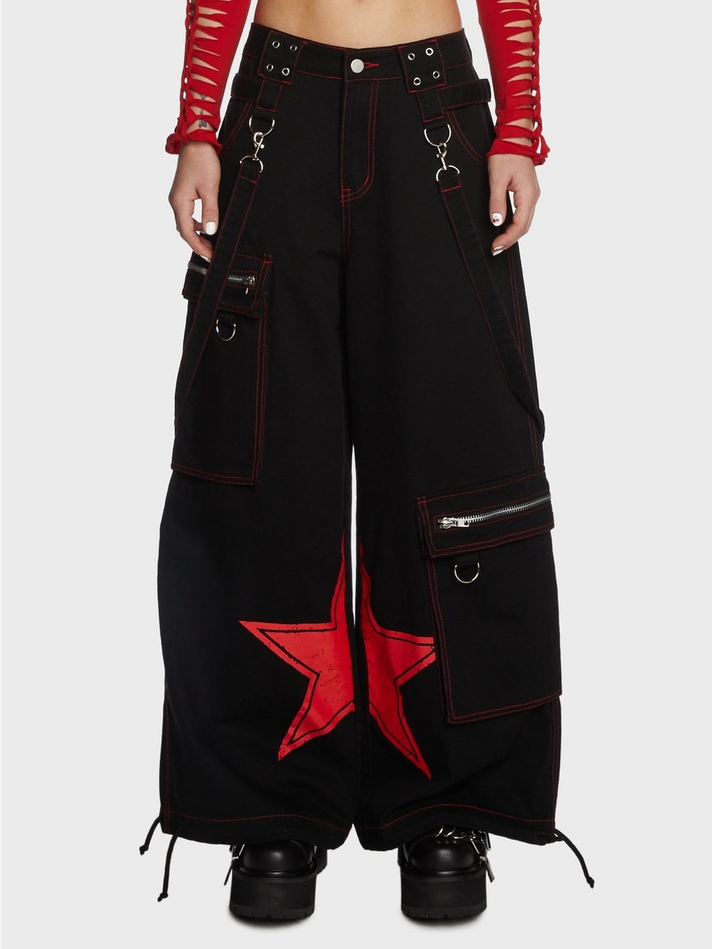 Current Mood Black Red Star The Hot Ticket Baggy Cargo Pants - Size Medium NWOT